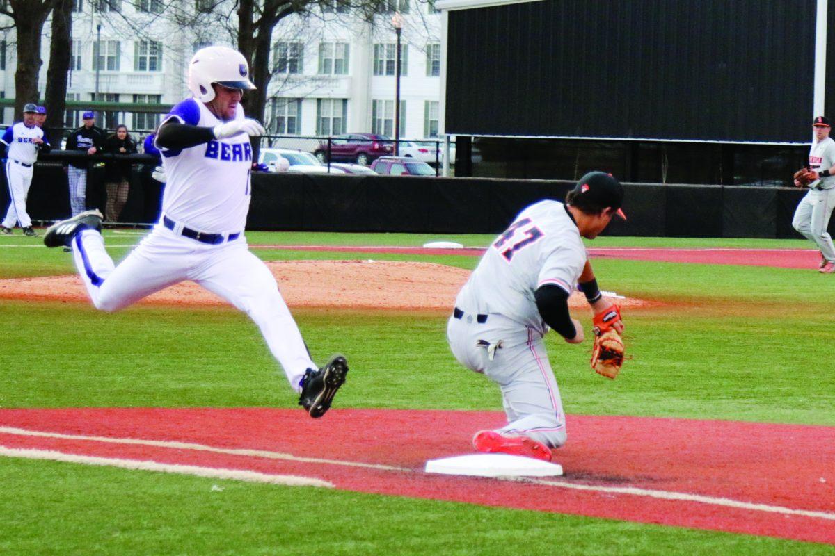 The UCA baseball team (15-9, 7-2 SLC) earned its second straight conference series sweep of the season at the University of New Orleans March 23 through March 25. UCA won on March 23 in a ten-inning affair 4-2. They exploded offensively to win 16-7 on March 24 and finished the sweep with a 5-3 winRead More