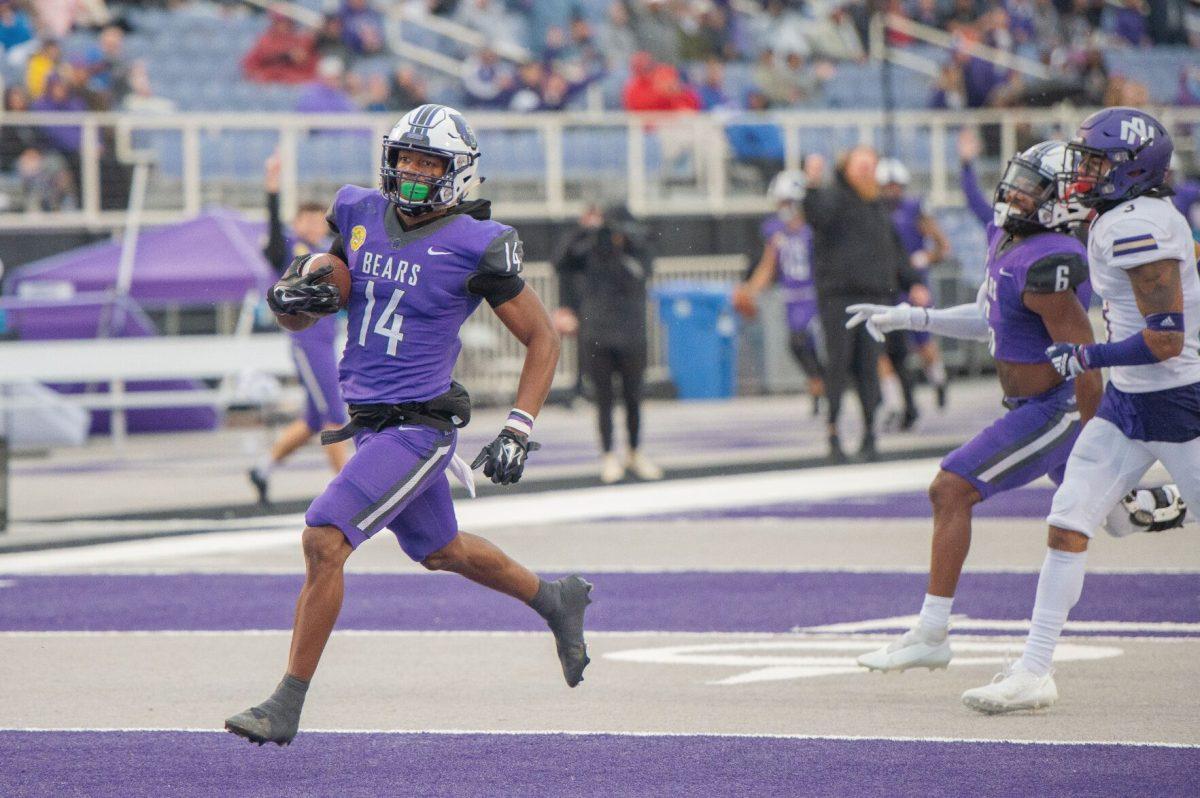 Redshirt freshman wide receiver Myles Butler runs for a touchdown in the first half of the Bears’ matchup against the North Alabama Lions. Butler, alongside UCA junior Jarrod Barnes, both broke the 100 mark for receiving yards.