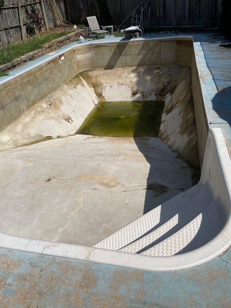 This photo was attached to a Yelp review of H2O Pools and Supplies, which said, "This has been the worst experience of my life!!!" Arkansas Attorney General Tim Griffin filed a suit against the company and the owner March 24.
