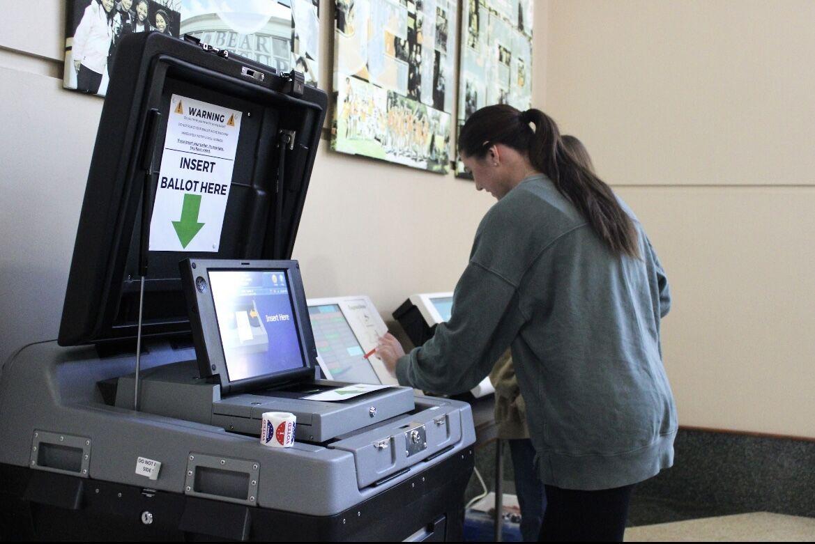 Junior Abby Thompson casts a vote using one of the practice polling machines in the Ronnie Williams Student Center lobby. Bears at the Ballot helped students get ready to vote in the 2024 elections.