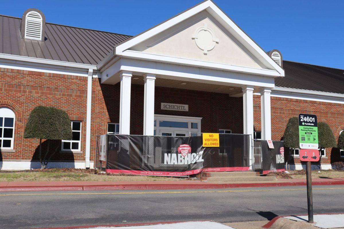 Chainlink fencing, put up by UCA contractor Nabholz Construction, blocks students from entering Shichtl Hall while renovations are being done. Renovations are projected to be completed in April.