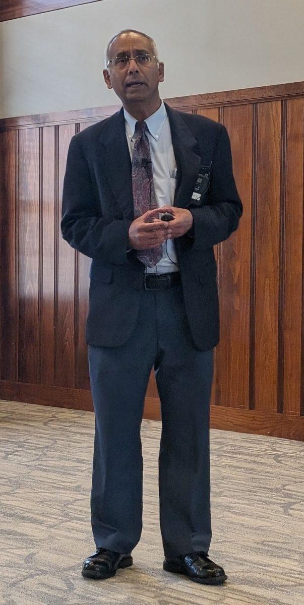 Provost candidate Vedaraman Sriraman speaks at a campus forum. Sriraman visited UCA on March 5.