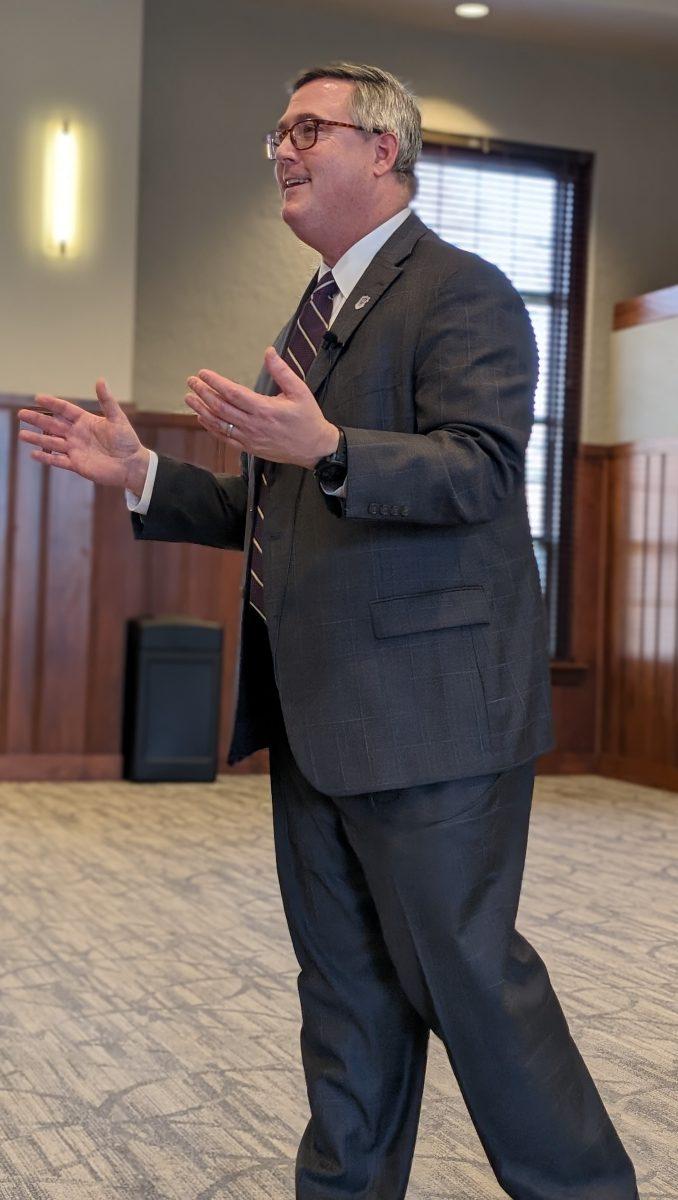 Faculty member and candidate Michael Hargis speaks at a campus forum March 7.