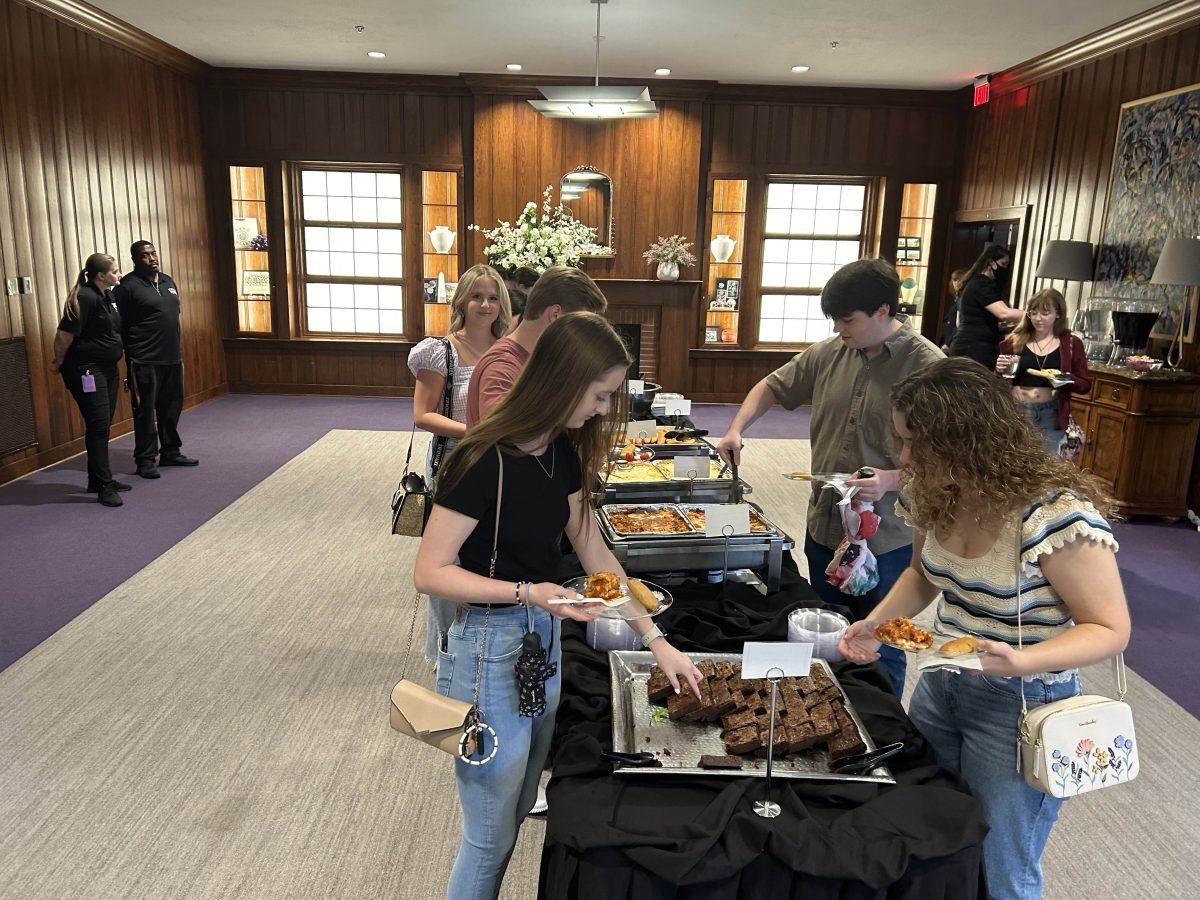 Students grab lunch at the Welcome Week luncheon. The Schedler Honors College is known for its interdisciplinary studies curriculum.
