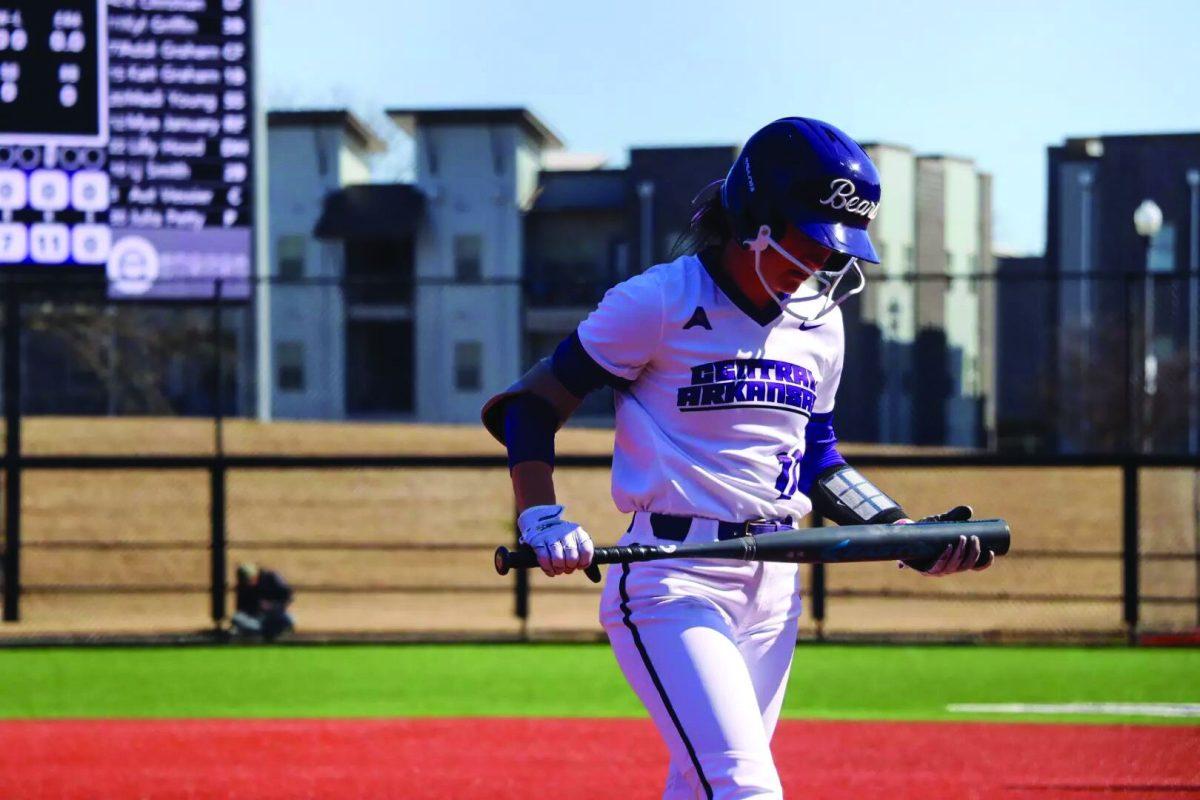Freshman infielder LJ Smith prepares to bat against the Eastern Kentucky University Colonels March 15. Smith has scored four runs and batted in nine runs during her debut season for the Bears.